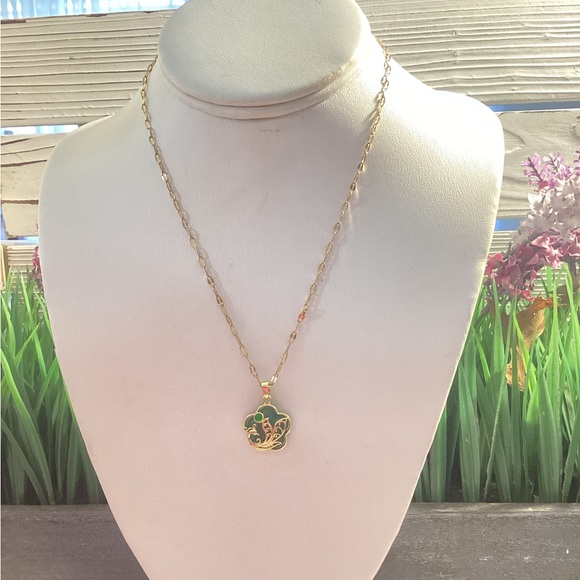 Kiki statement necklaces - Picture 3 of 9